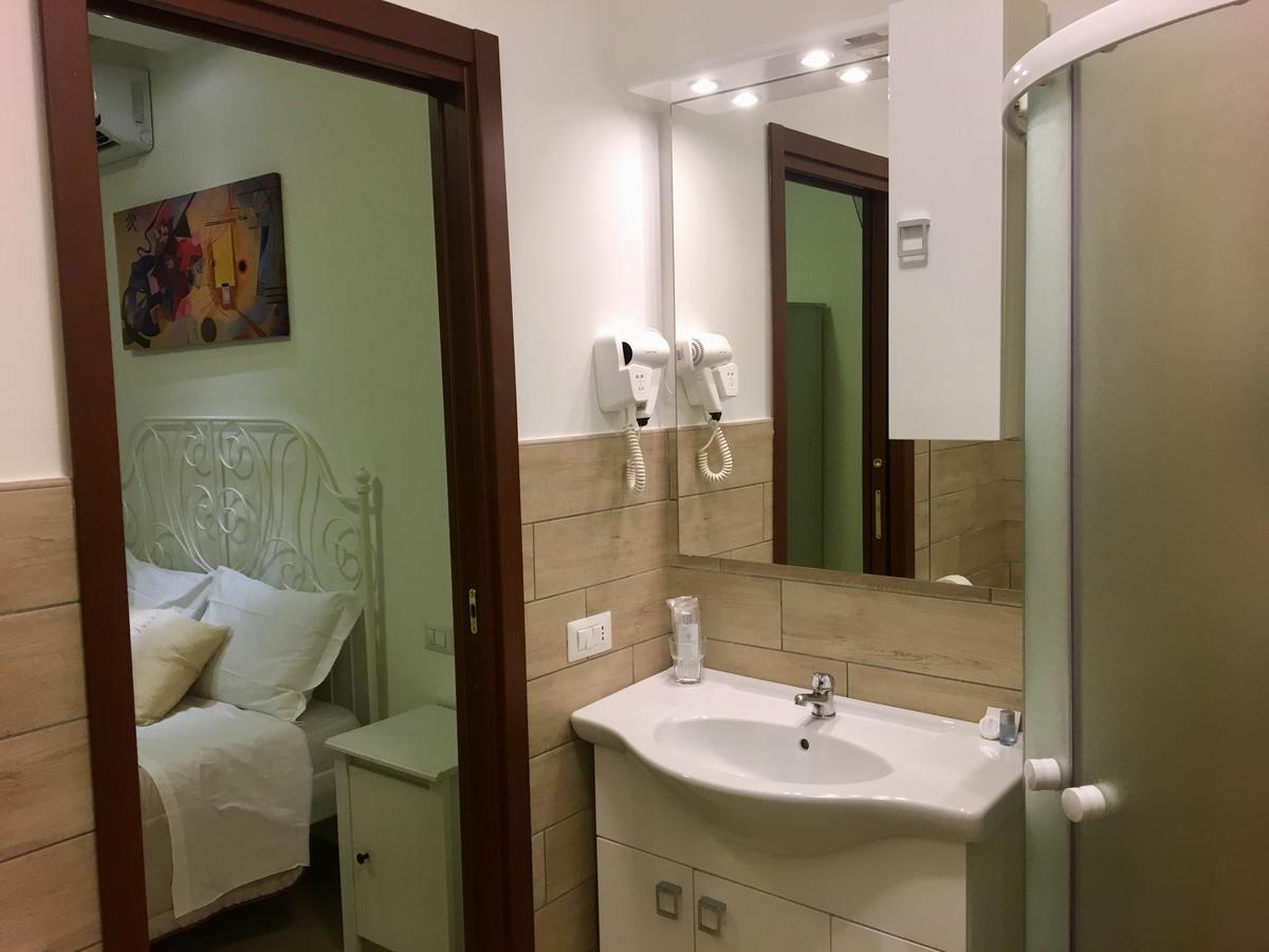 Holiday Garibaldi Napoli Bed and Breakfast Εξωτερικό φωτογραφία