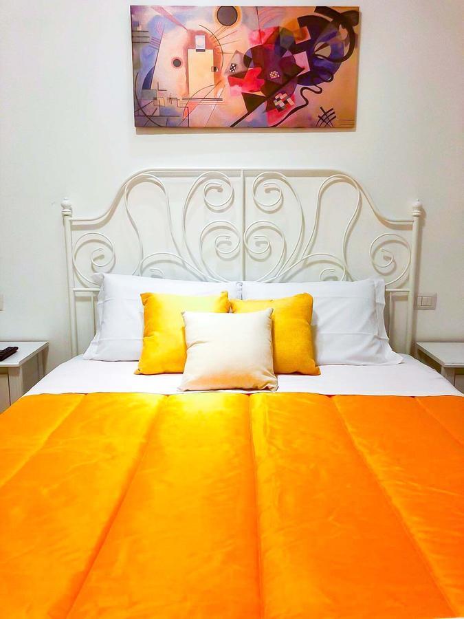 Holiday Garibaldi Napoli Bed and Breakfast Εξωτερικό φωτογραφία