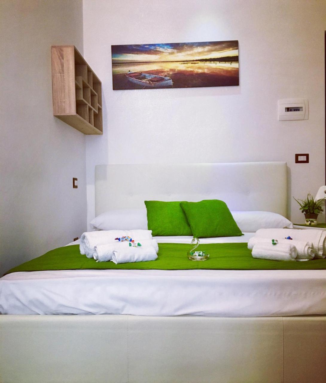 Holiday Garibaldi Napoli Bed and Breakfast Εξωτερικό φωτογραφία