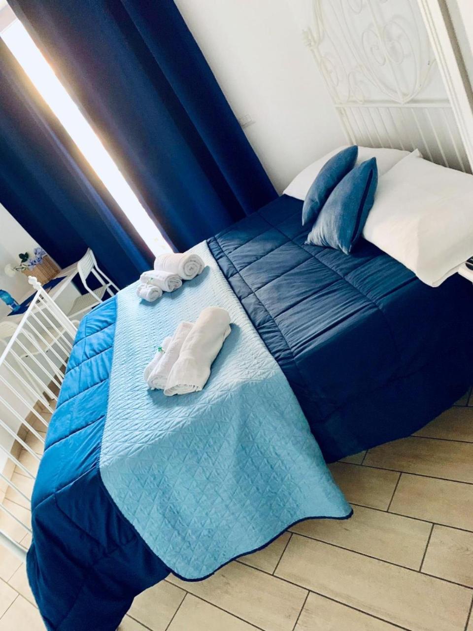 Holiday Garibaldi Napoli Bed and Breakfast Εξωτερικό φωτογραφία