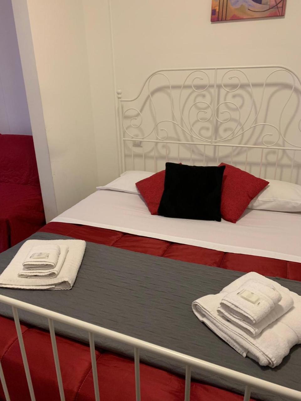 Holiday Garibaldi Napoli Bed and Breakfast Εξωτερικό φωτογραφία